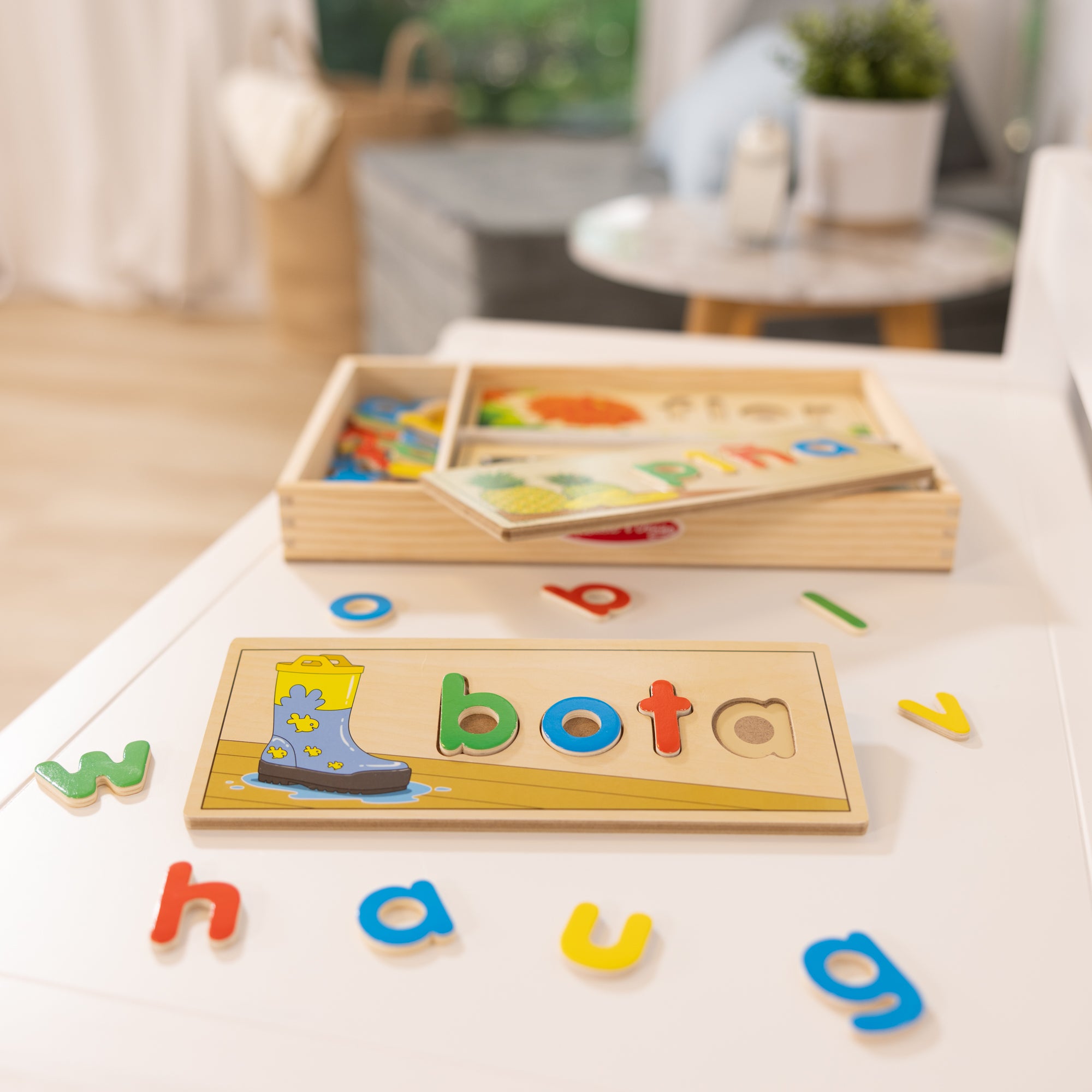 Spanish See & Spell Learning Toy - Image 9