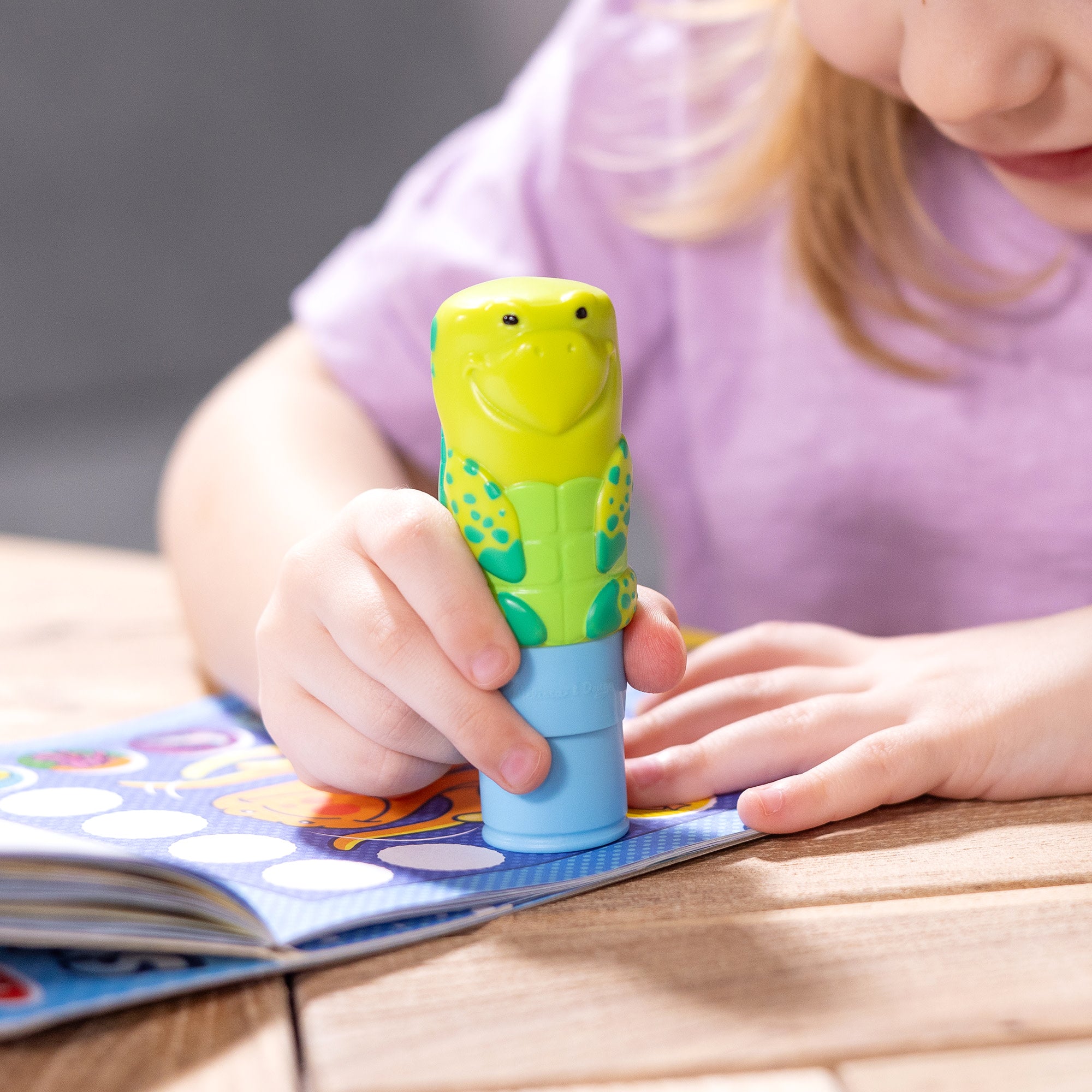 Sticker WOW!? Activity Pad & Sticker Stamper - Sea Turtle - Image 5