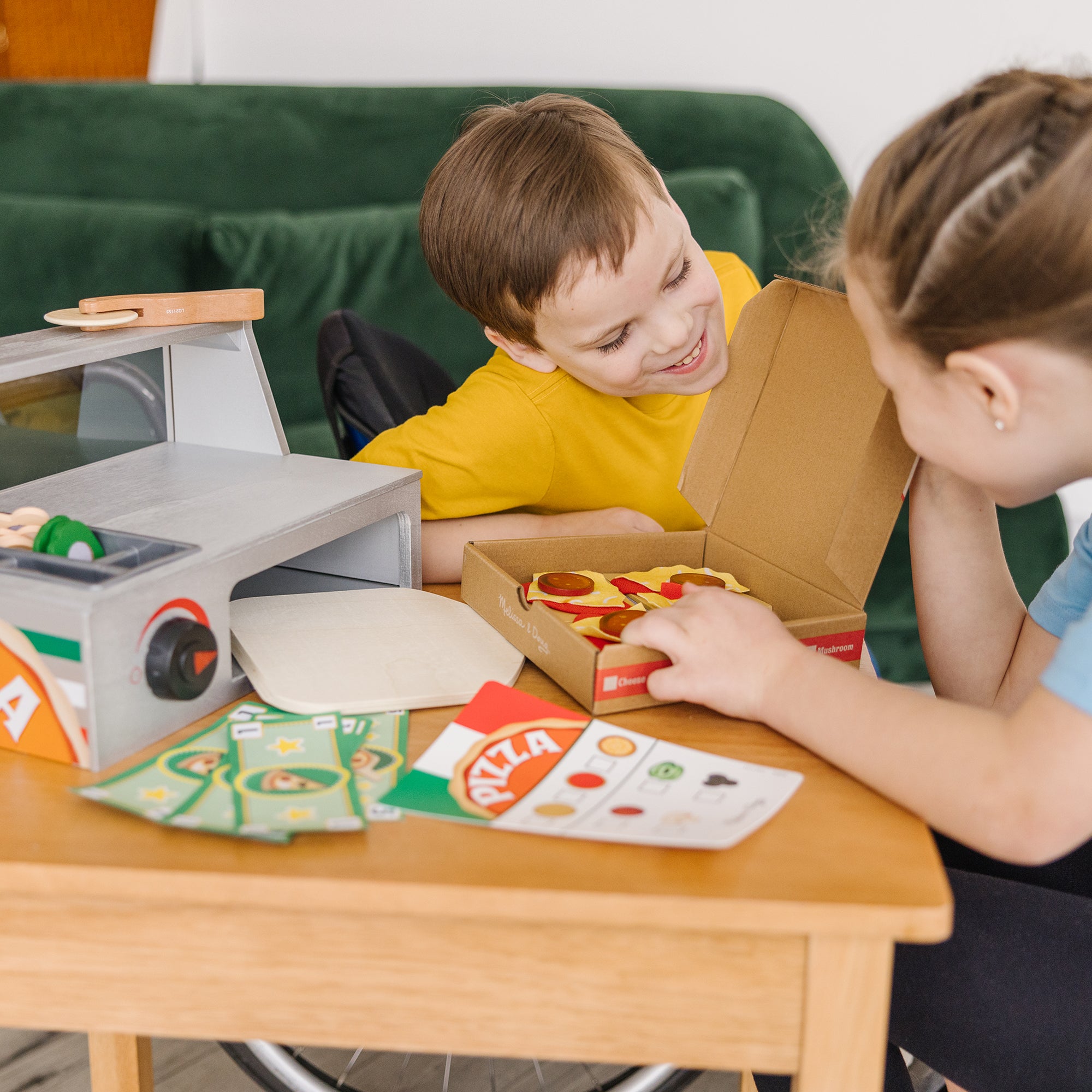 Top & Bake Pizza Counter - Wooden Play Food - Image 2