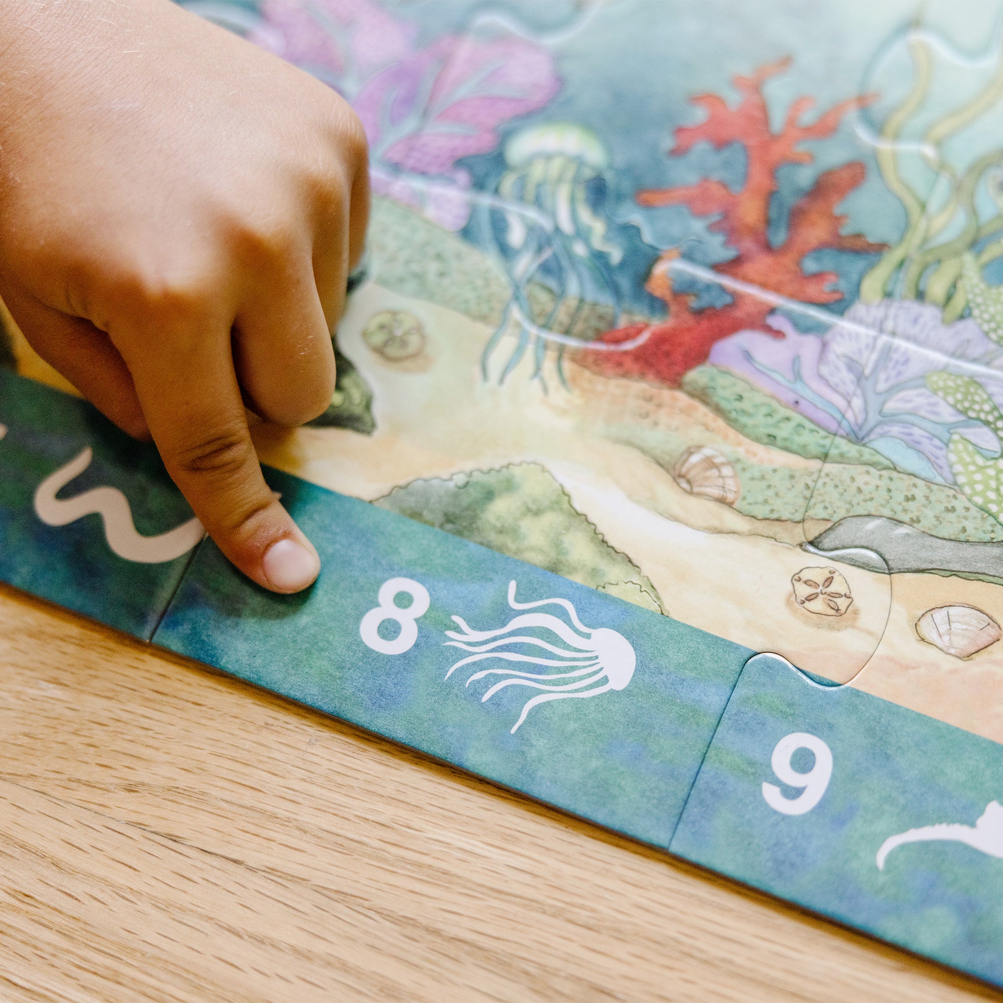 Search & Find Beneath the Waves Floor Puzzle - 48 Pieces - Image 9