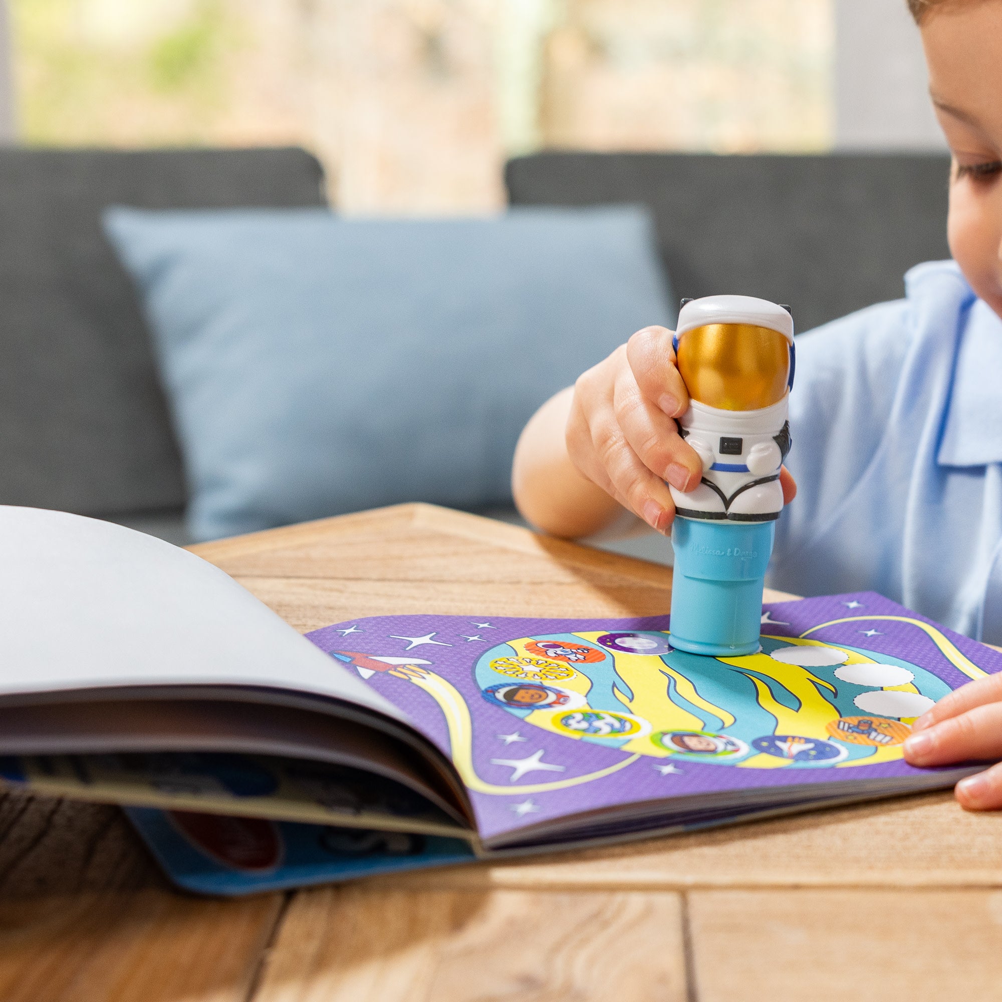 Sticker WOW!? Activity Pad & Sticker Stamper - Astronaut - Image 7