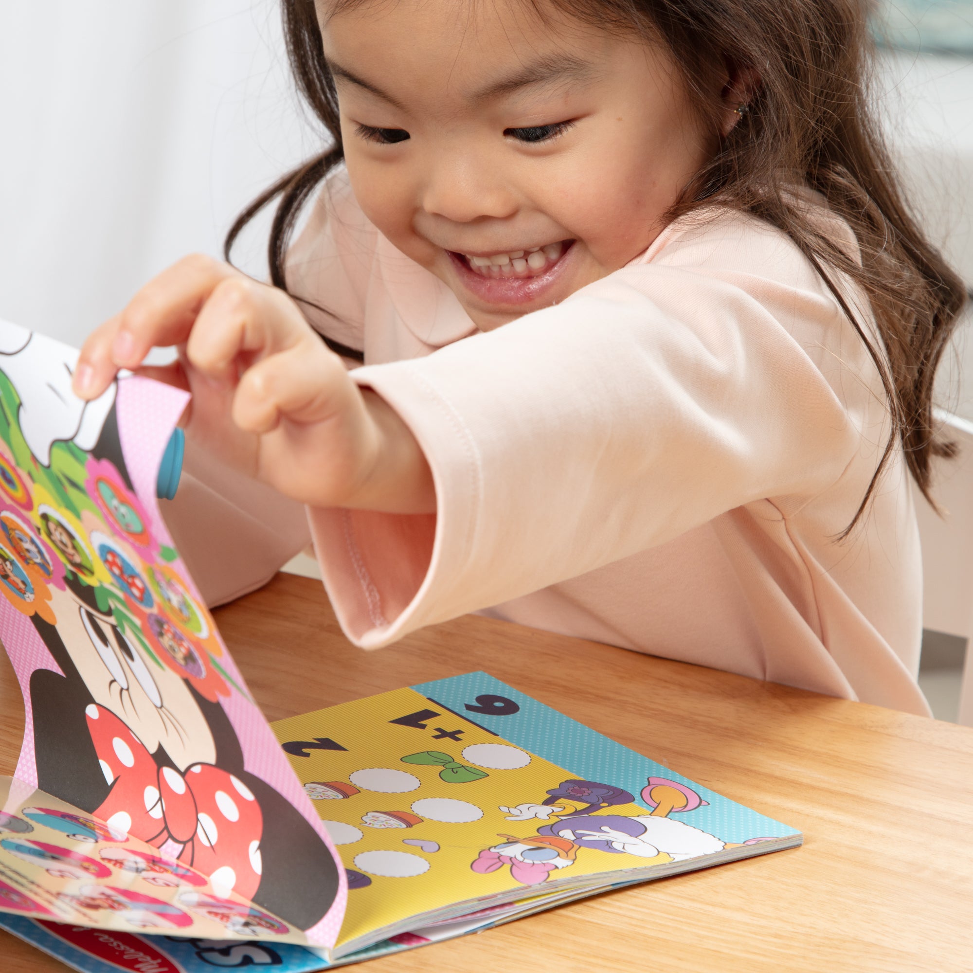 Sticker WOW! Activity Pad & Sticker Stamper - Disney's Minnie Mouse - Image 8