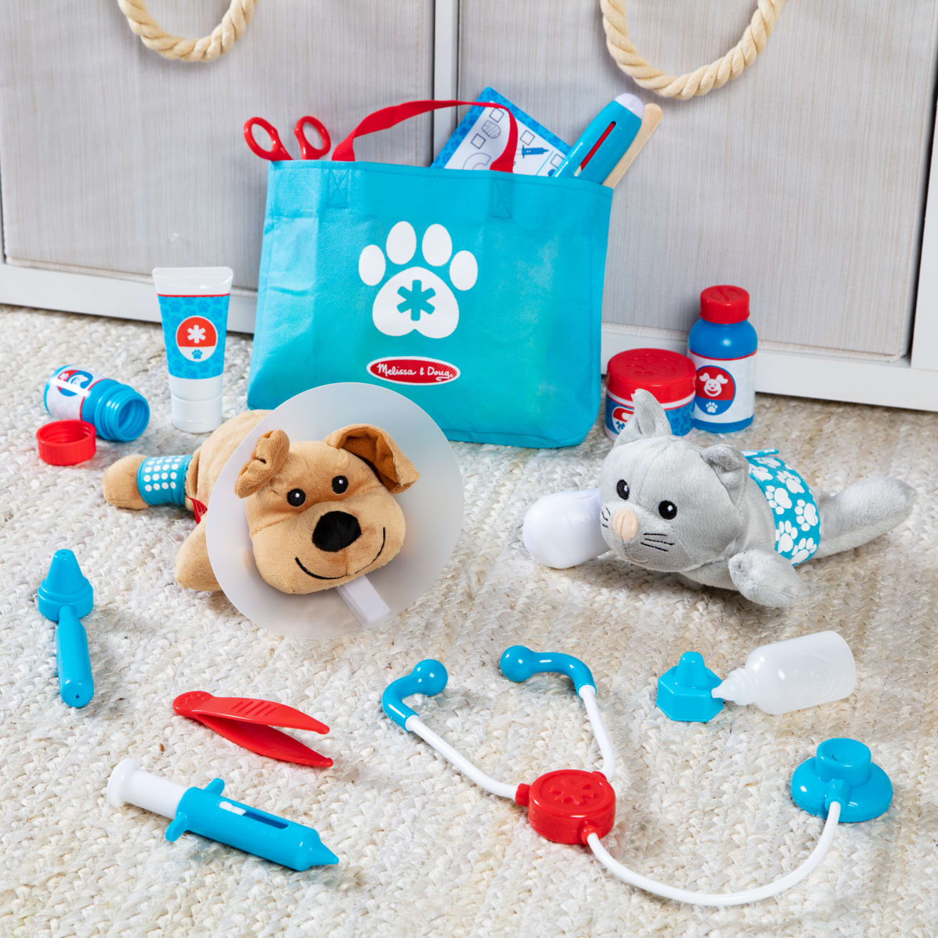 Examine & Treat Pet Vet Play Set - Image 6