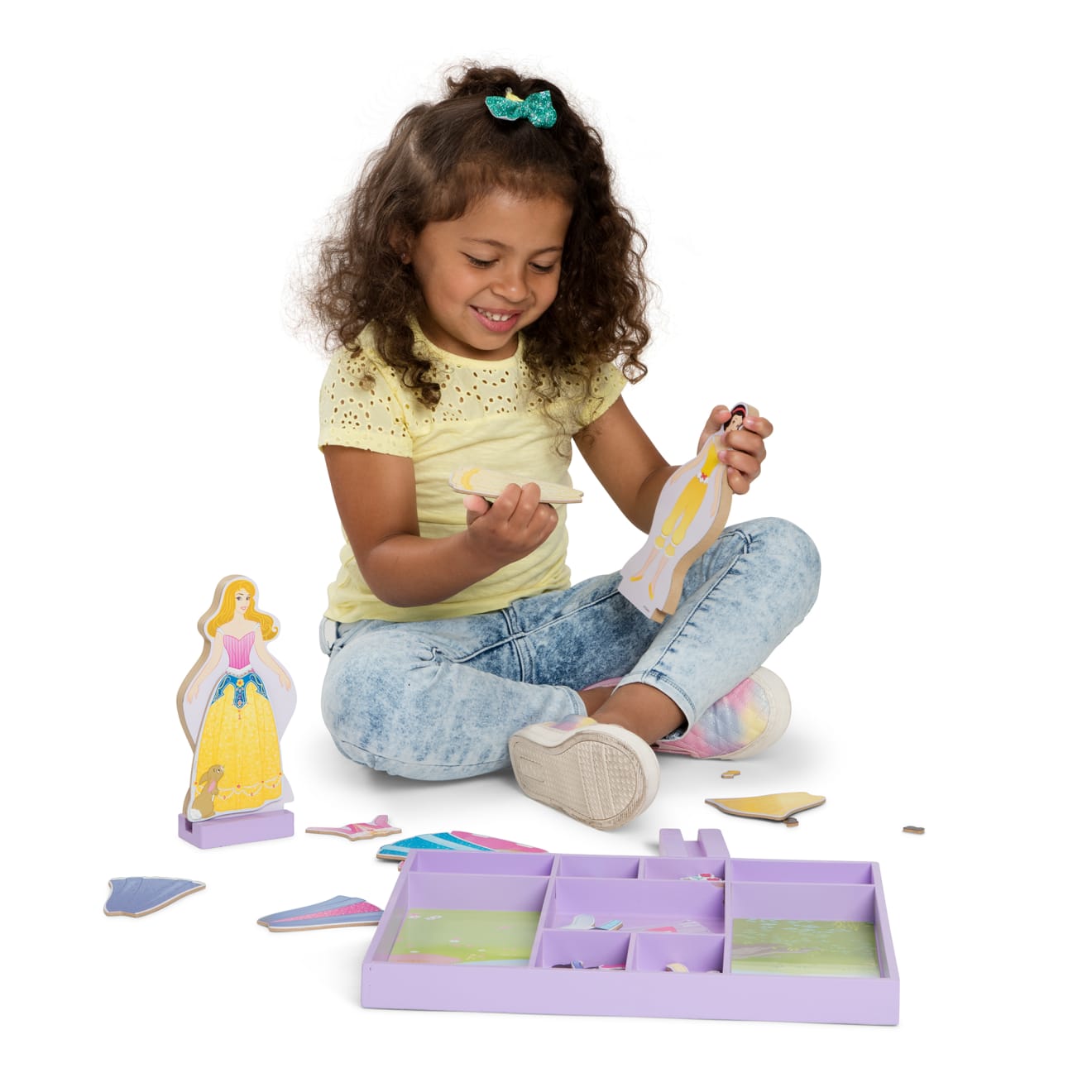 Sleeping Beauty & Snow White Wooden Magnetic Dress-Up - Image 8
