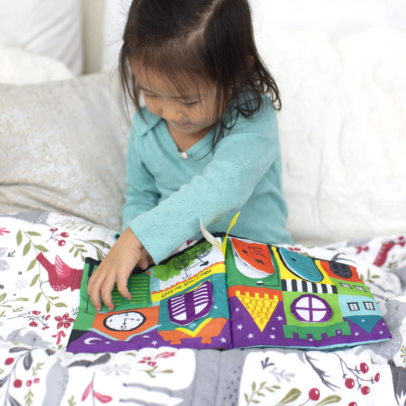 K's Kids Soft Activity Book - The Wonderful World of Peekaboo! - Image 6