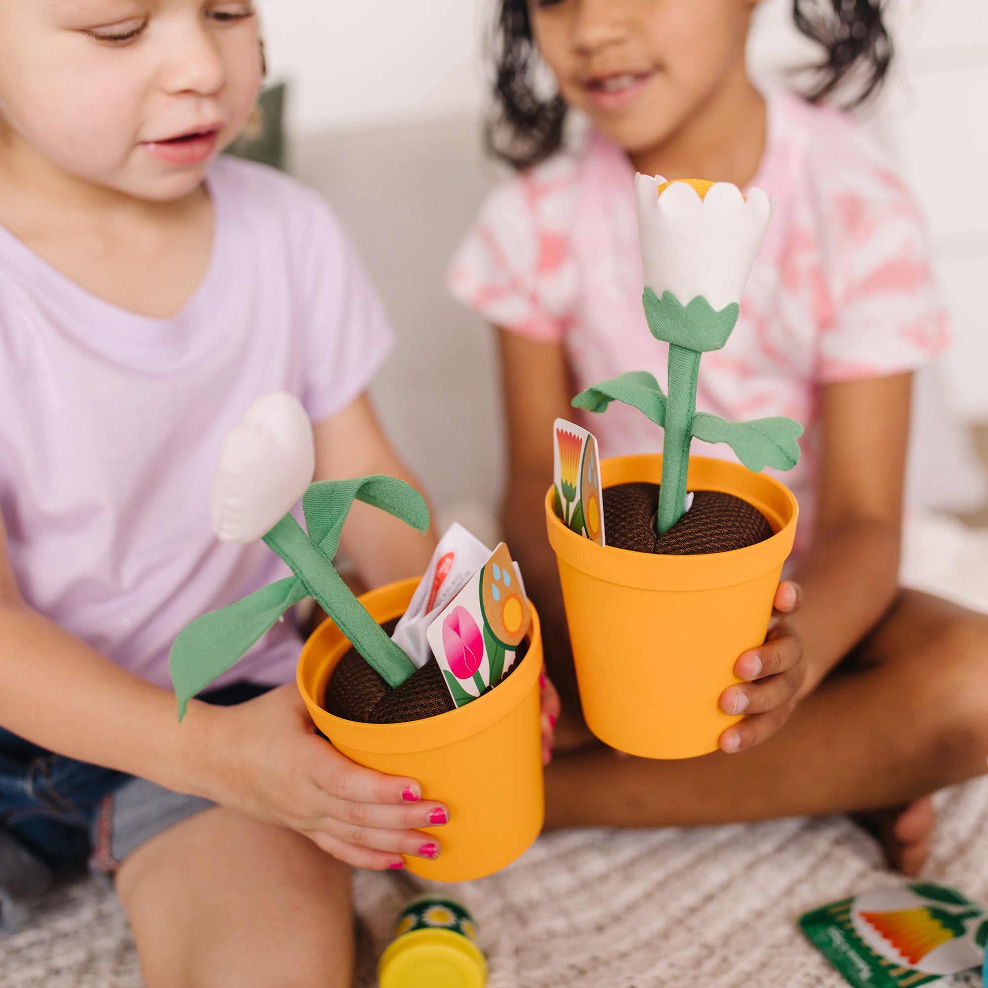 Let's Explore Flower Gardening Play Set - Image 10