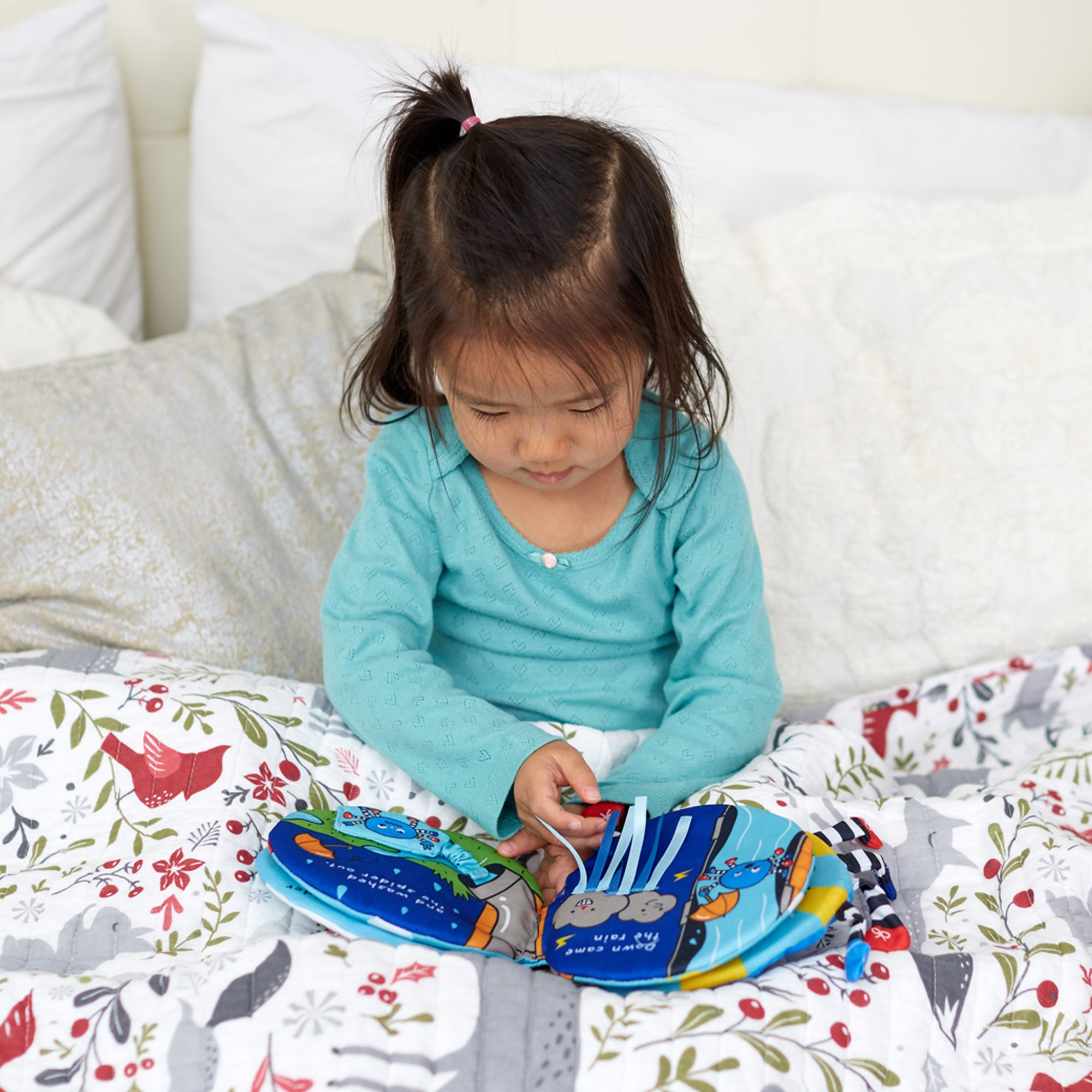 K's Kids Itsy-Bitsy Spider Soft Activity Book - Image 5