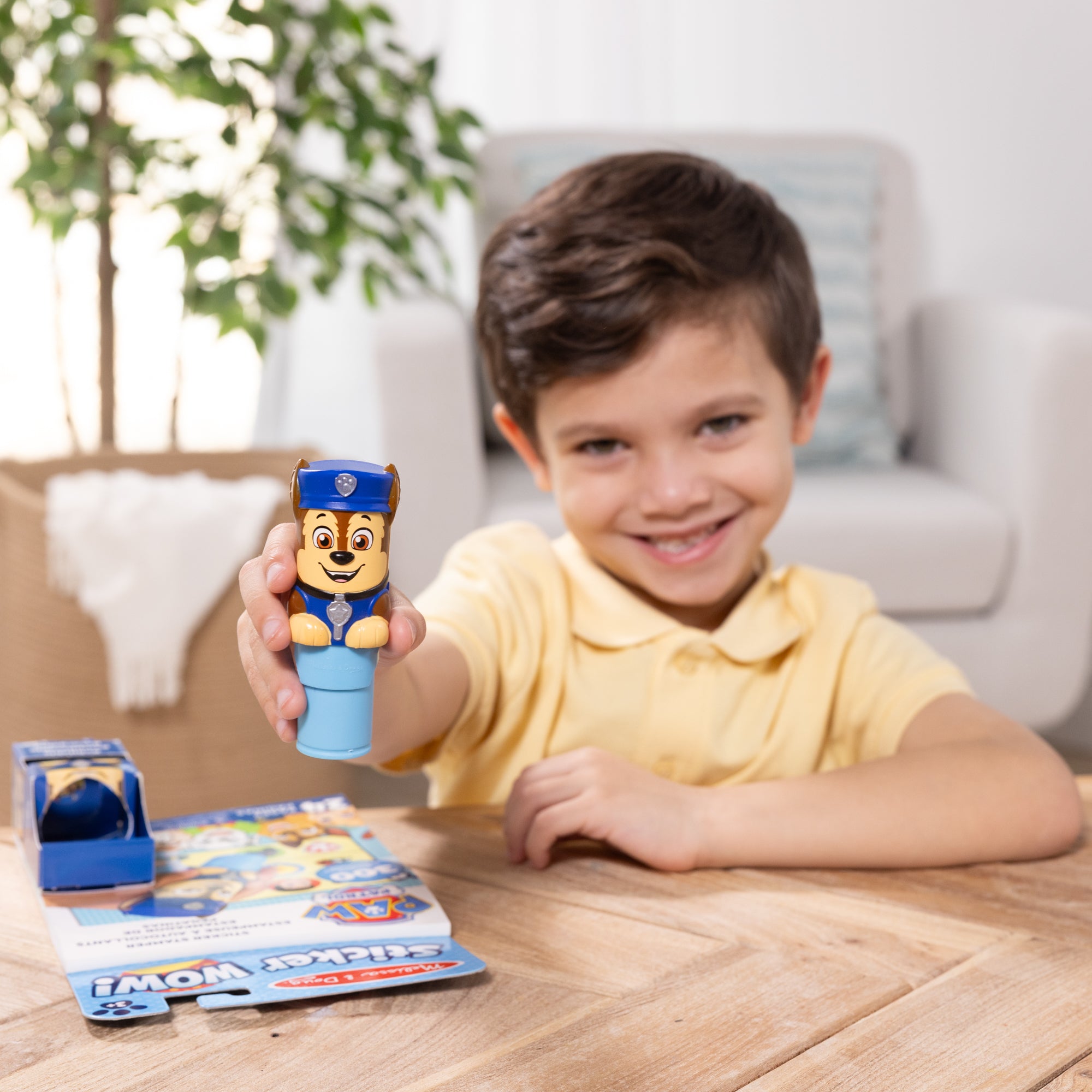 Sticker WOW!? Activity Pad & Sticker Stamper - PAW Patrol Chase - Image 5