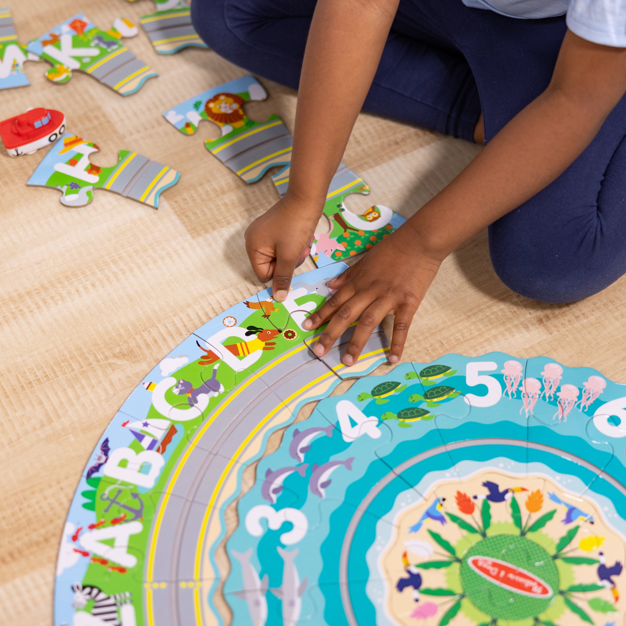 Round the Shore Tracks Floor Puzzle ?C 48 Pieces - Image 5