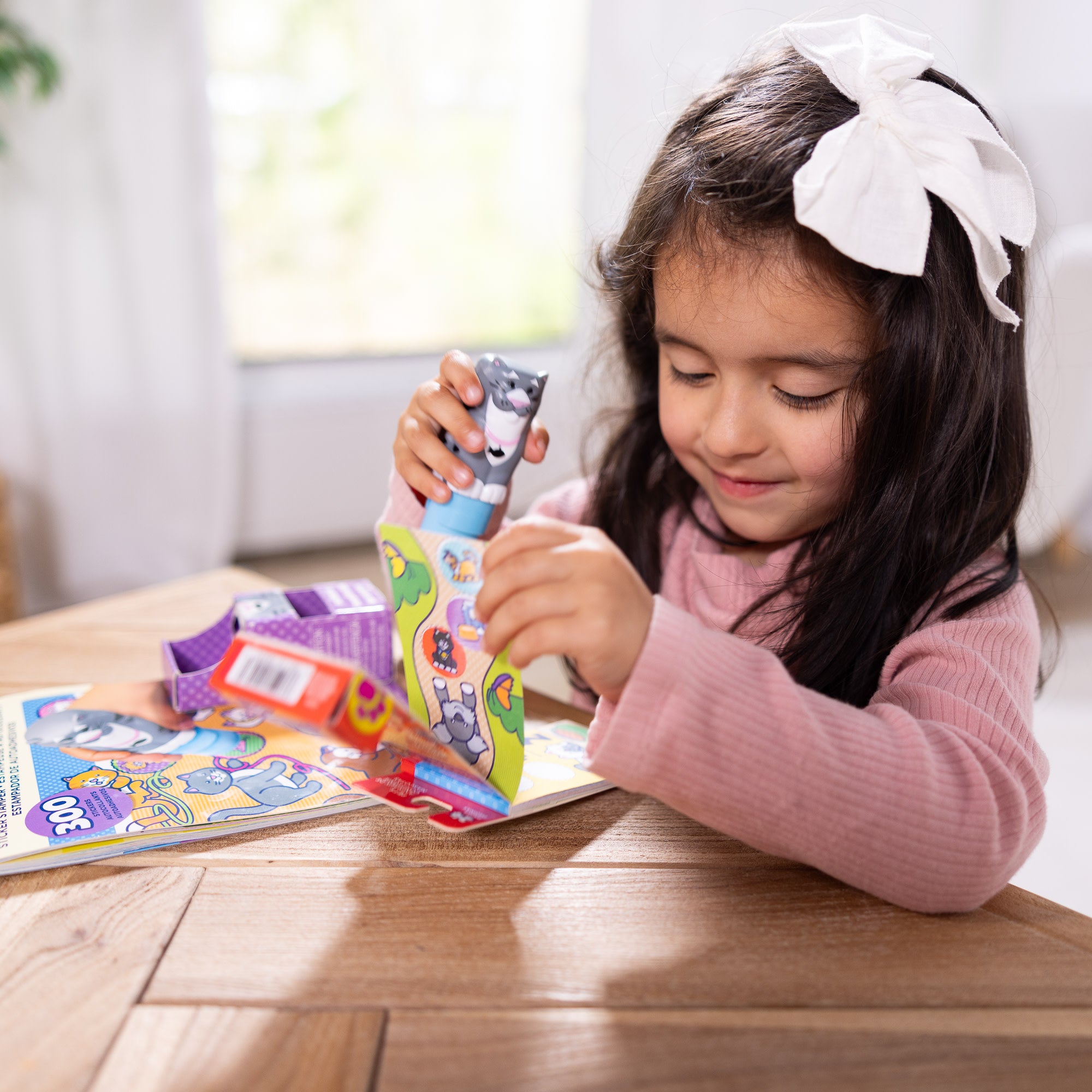 Sticker WOW!? Cat Bundle: Activity Pad & Sticker Stamper + Mini Activity Pad and 200 Refill Stickers - Image 6